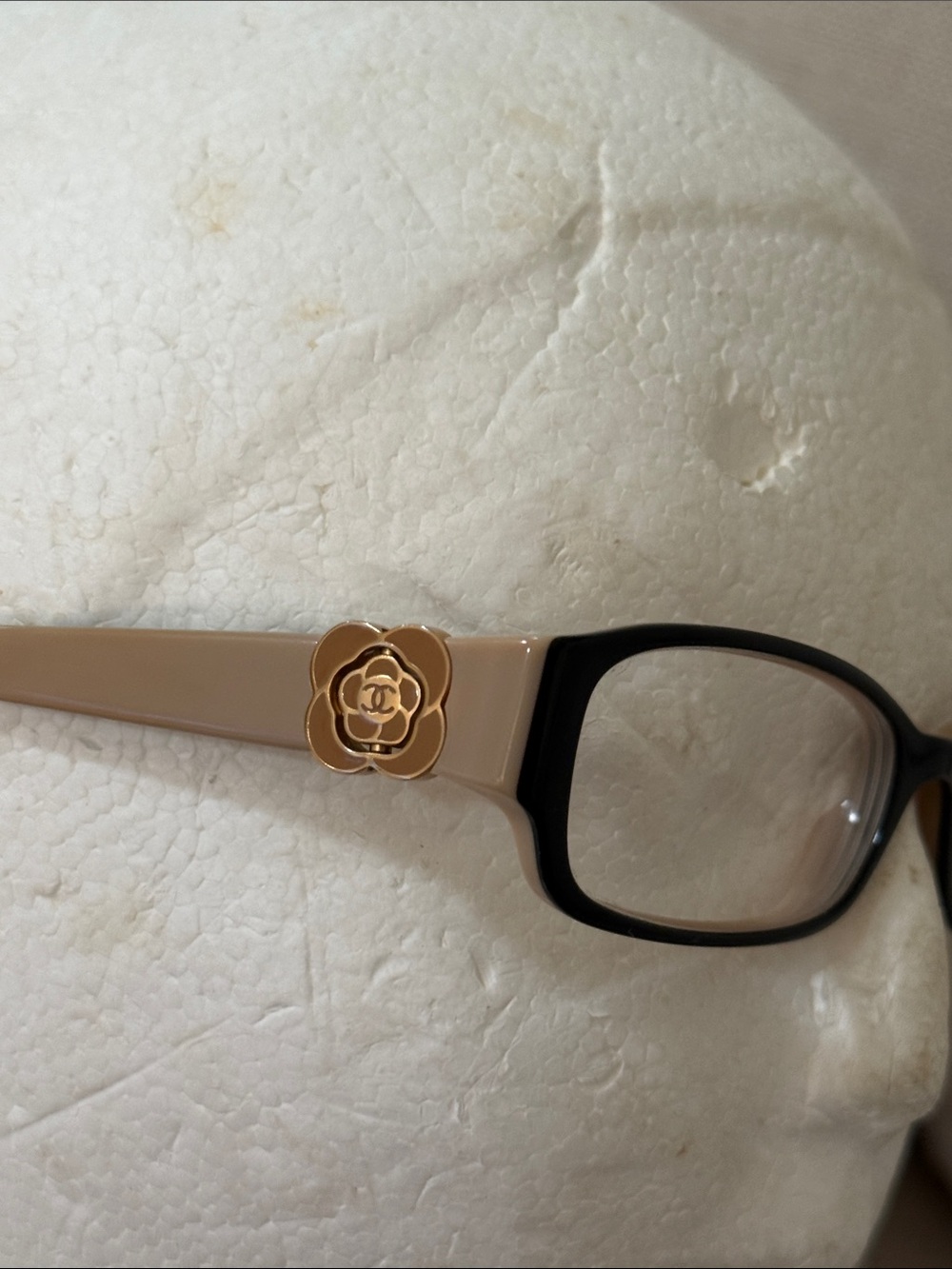 CHANEL Beige and Black Camellia Accent Eyeglasses 👓 3131 c.1013 53016 130 Italy
